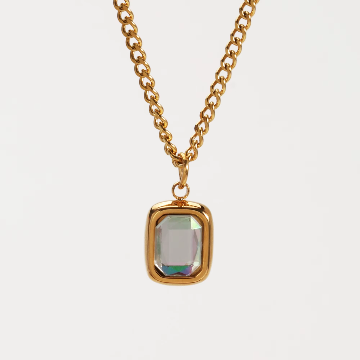 ALEXANDRITE PENDANT (GOLD)